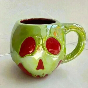 Disney’s Villains Snow White Wicked Queen Poison Apple Luster Mug/Cup